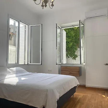 Modern 3br Maisonette With Garden 10 Min From Acropolis Apartment *