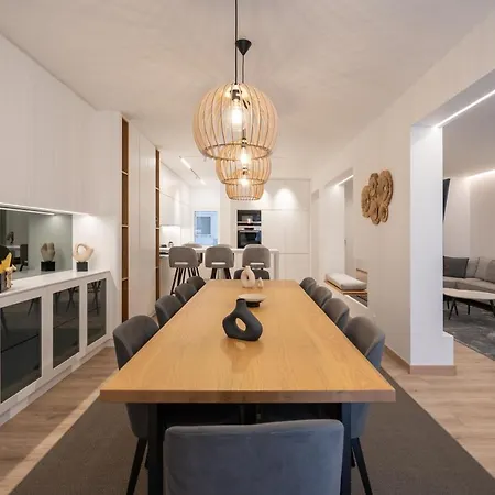 Kolonaki Upscale 4 Bedroom Luxury Appartement Athene