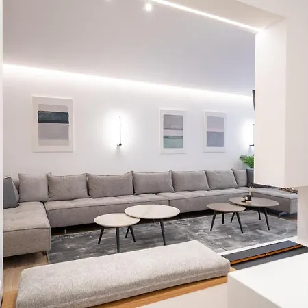 Kolonaki Upscale 4 Bedroom Luxury Appartement *