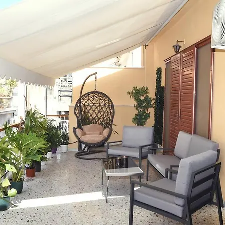 Botanical Haven 2bd Downtown Apartment Athens