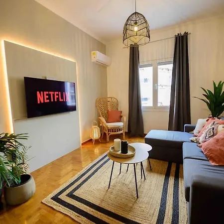 Boho Luxury 2 Bedroom Apartment, Acropolis Museum View Apartment *