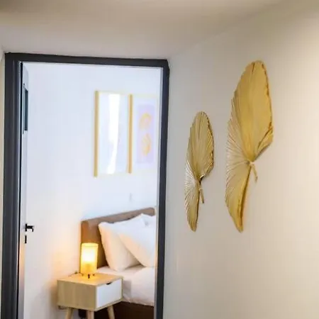 Boho Luxury 2 Bedroom Apartment, Acropolis Museum View * Athens