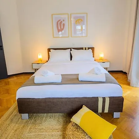 Boho Luxury 2 Bedroom Apartment, Acropolis Museum View