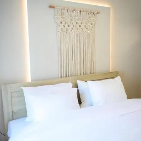 Boho Luxury 2 Bedroom Apartment, Acropolis Museum View Athens