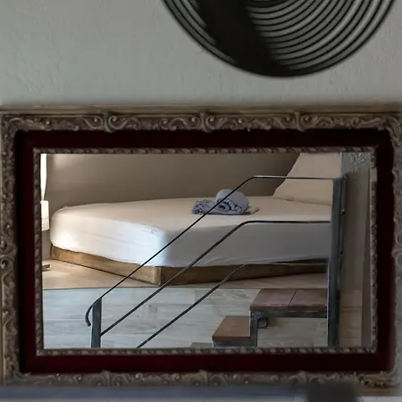 The Heart Of Plaka Apartment *