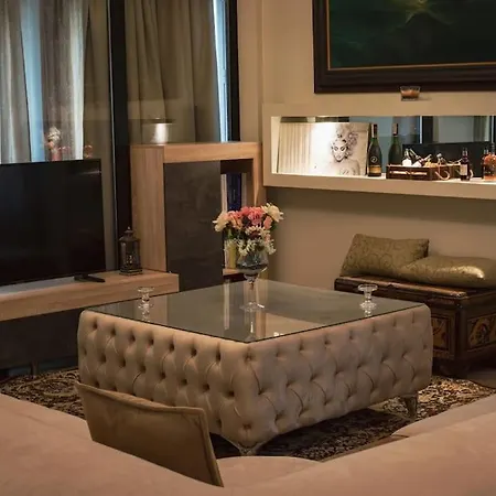 λabirinthia Apartment