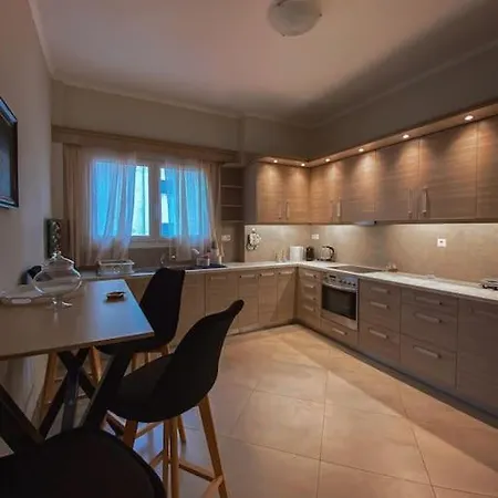 λabirinthia Apartment *