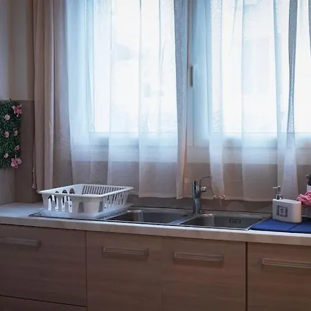 λabirinthia * Athens