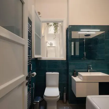Ebullience - Stylish & Chic Appartement