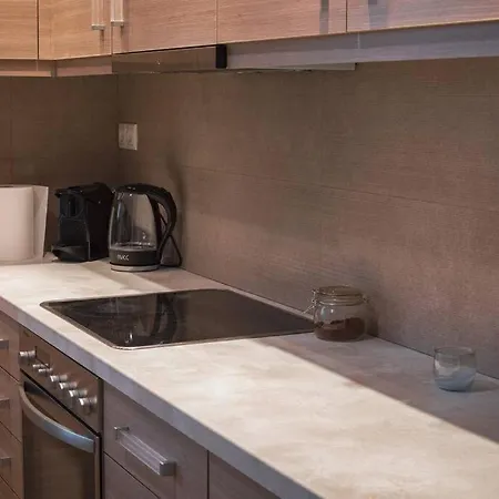 λabirinthia Apartment *