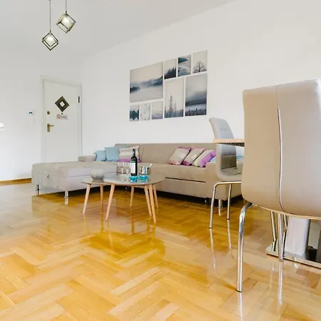 Acropolis View In Apartment *