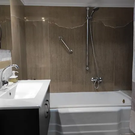 Center Spacious Luxury * אתונה