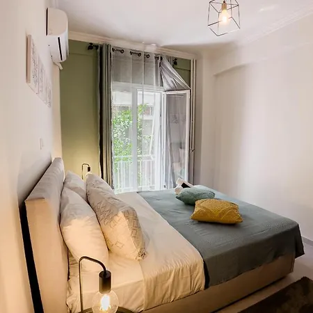 Metro Chic Haven: Modernized Urban Near The Tram Appartement *