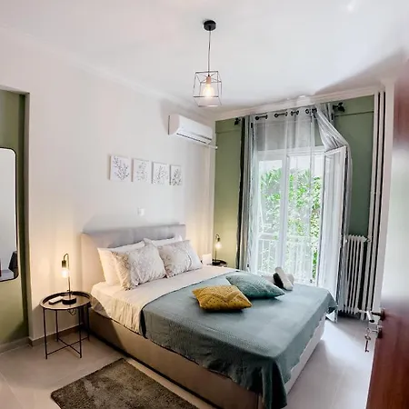 Metro Chic Haven: Modernized Urban Near The Tram * Athènes