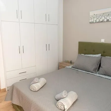 Renovated Spacious Flat 7min To Subway Station-