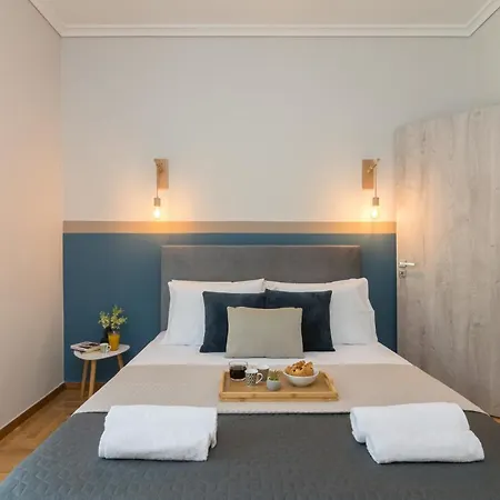 Spacious 2 Bedroom In Koukaki * Athens