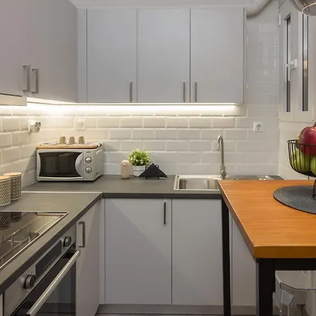 Apartment Spacious 2 Bedroom In Koukaki *