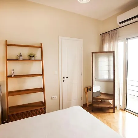 Daire Pagrati Hilton Location Bentzi Family 5 Atina