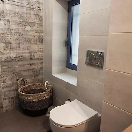 Pagrati Hilton Location Bentzi Family 5 Daire Atina