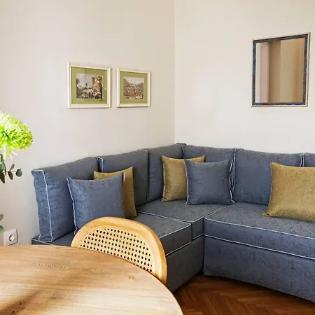 Pagrati Hilton Location Bentzi Family 5 Daire *