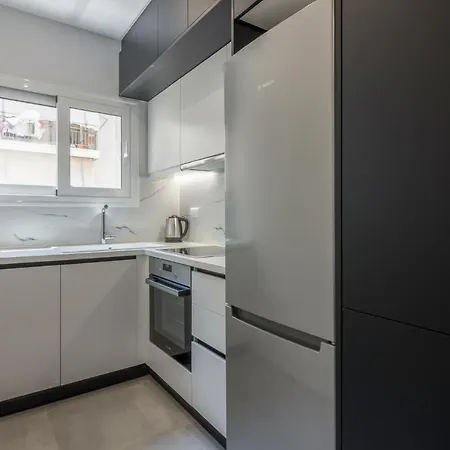 Classic 1 Bedroom In Pagrati Apartment *