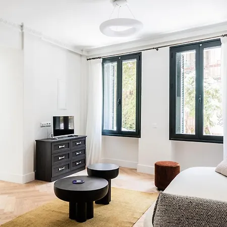 Chic & Athenian Apartment! Ev4 *