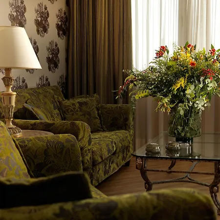 Otel Divani Caravel