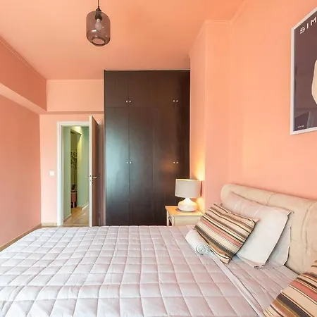 Serene Getaway In Thiseio Διαμέρισμα *