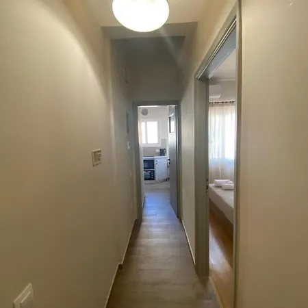 Meraki Sto Koukaki דירה *