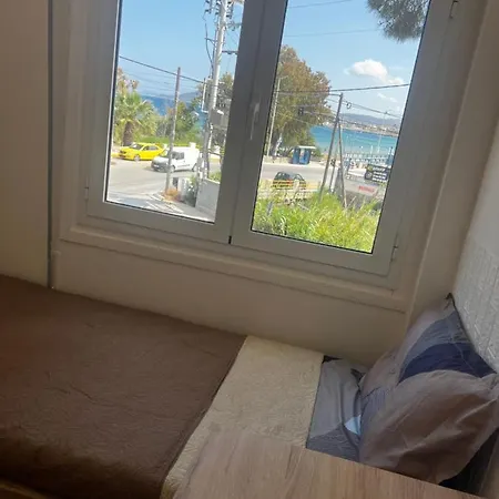Seaview With Share Some Place Hostal *