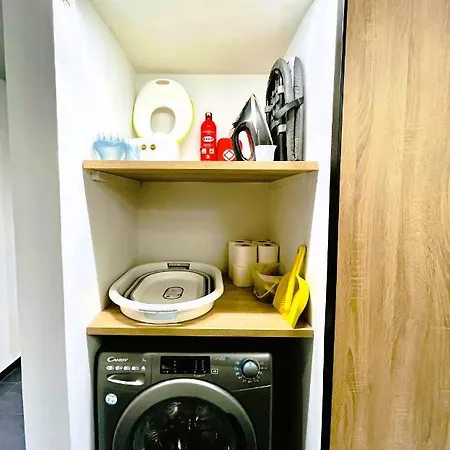 Blue Lux 2br 2ba With Skyline View, Near Kolonaki Διαμέρισμα *
