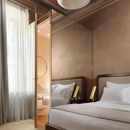 Hotel Monument Athene