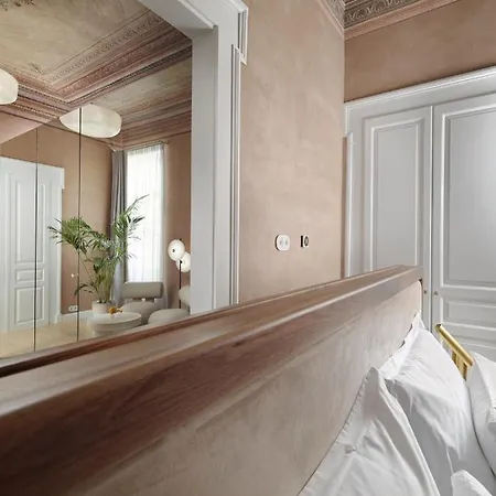Monument Hotel Athene