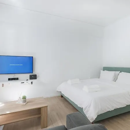 Modern Ground Floor Getaway Appartamento Atene