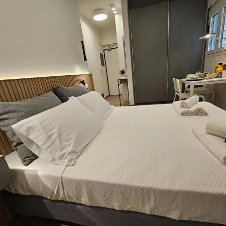 Platon Stylish Apartment *