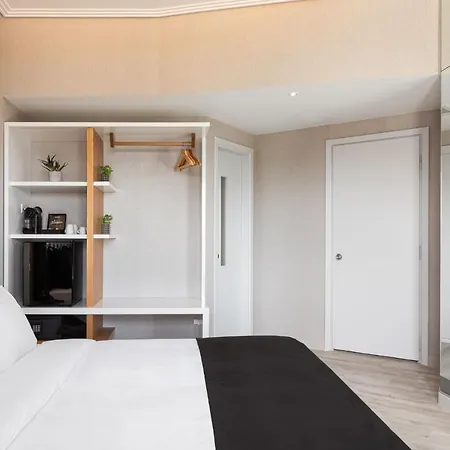 Hotel Kreoli Glyfada Atene