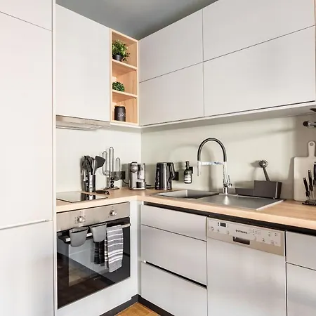 Blue Lux 2br 2ba With Skyline View, Near Kolonaki