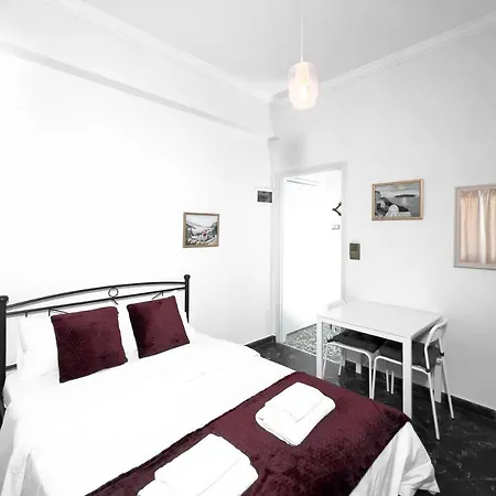 Cozy Next To Tower Apartment *