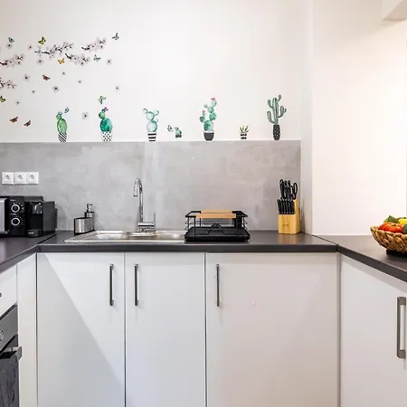 Renovated Near Acropolis Appartamento Atene