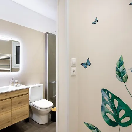 Renovated Near Acropolis Atene