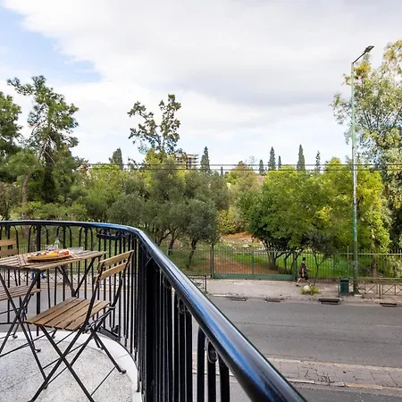 Appartamento Renovated Near Acropolis Atene