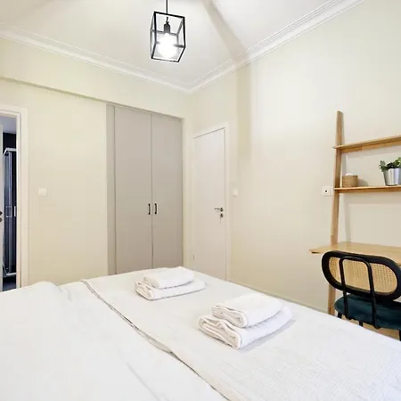 Appartement Modern Comfort Meets Bohemian Vibes In Exarcheia Athènes