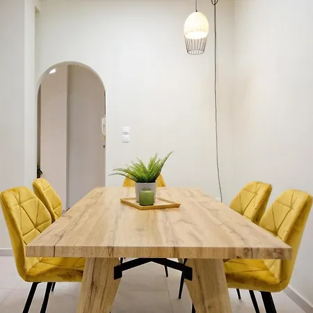 Modern Comfort Meets Bohemian Vibes In Exarcheia Appartement