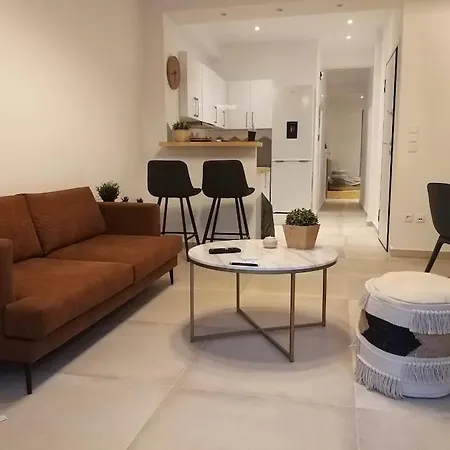 Spacious 1 Bedroom In The Center