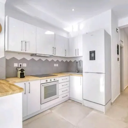 Apartment Spacious 1 Bedroom In The Center *