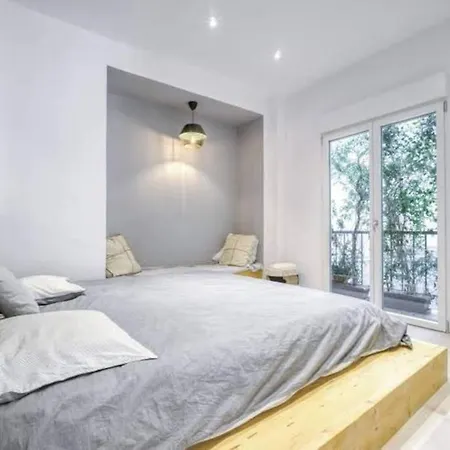 Spacious 1 Bedroom In The Center