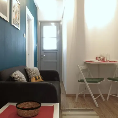 Apartment & Me Cozy By Zain Athens