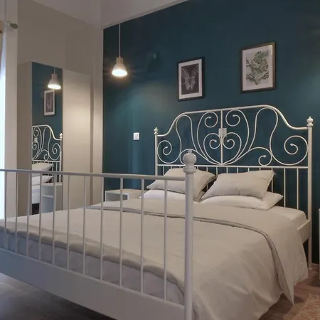 Apartment & Me Cozy By Zain Athens