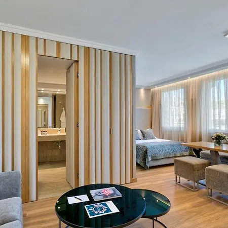 Otel Divani Caravel