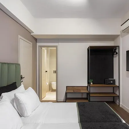 Acropolis Select 3*